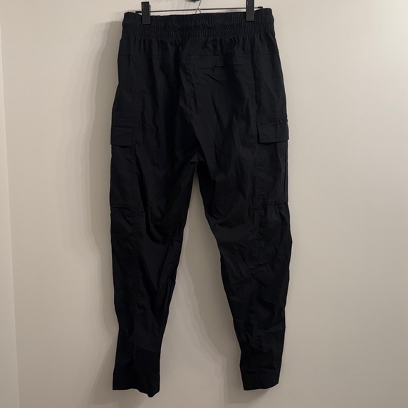 NWOT Nike jogger pant - Picture 2 of 2